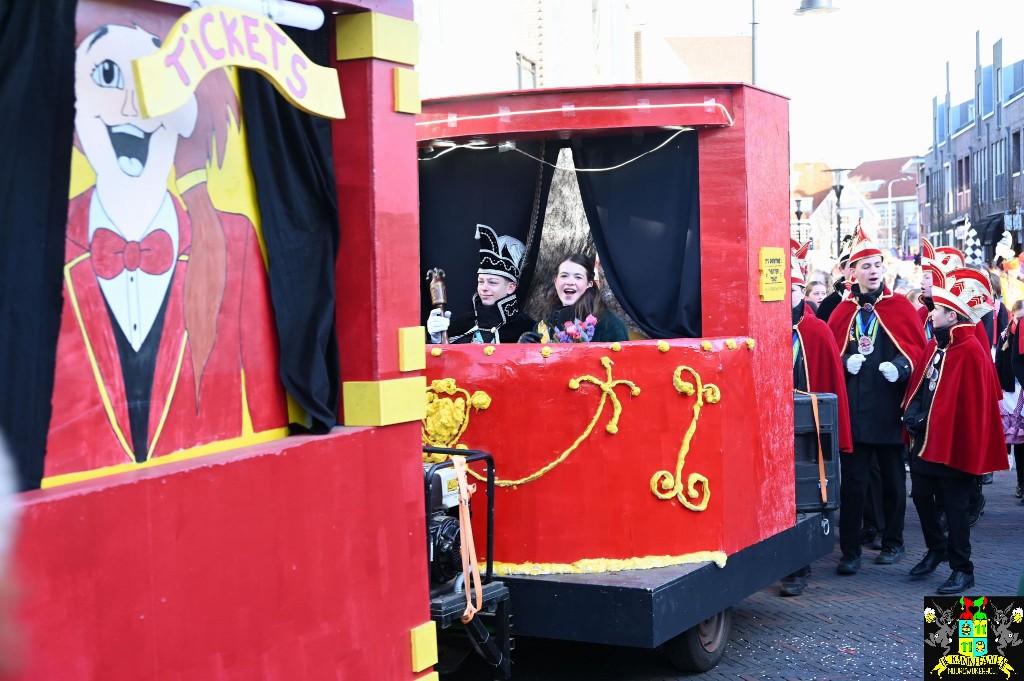 ../Images/Kinderoptocht 2026 032.jpg